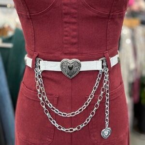 New! Silver and White Heart Chain Belt